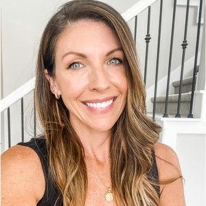 ❤️🙋🏻‍♀️Meet Your Posher, Halley